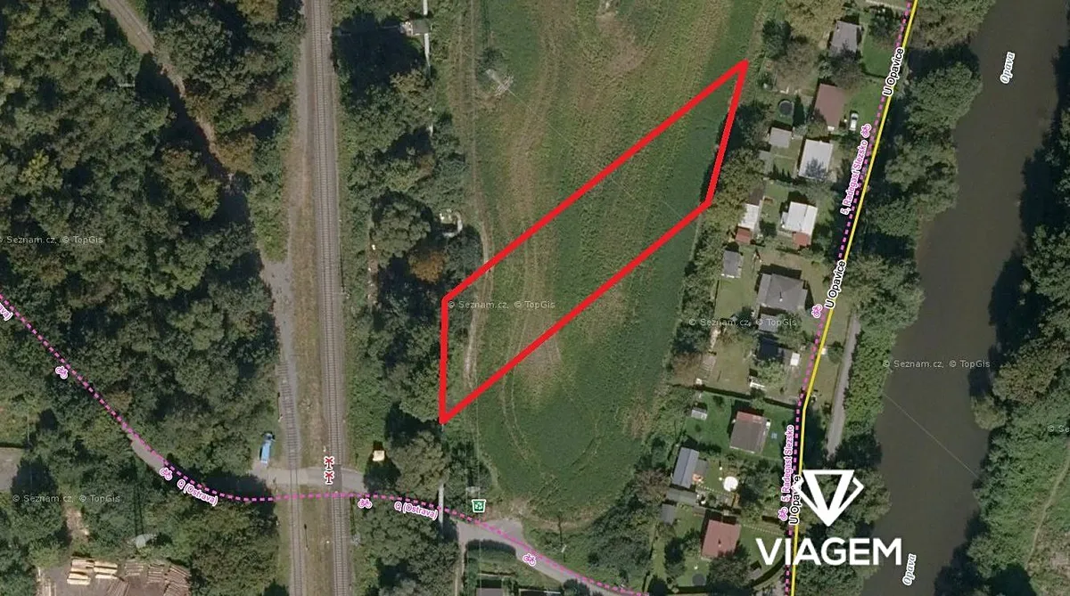Prodej pole 2145 m²